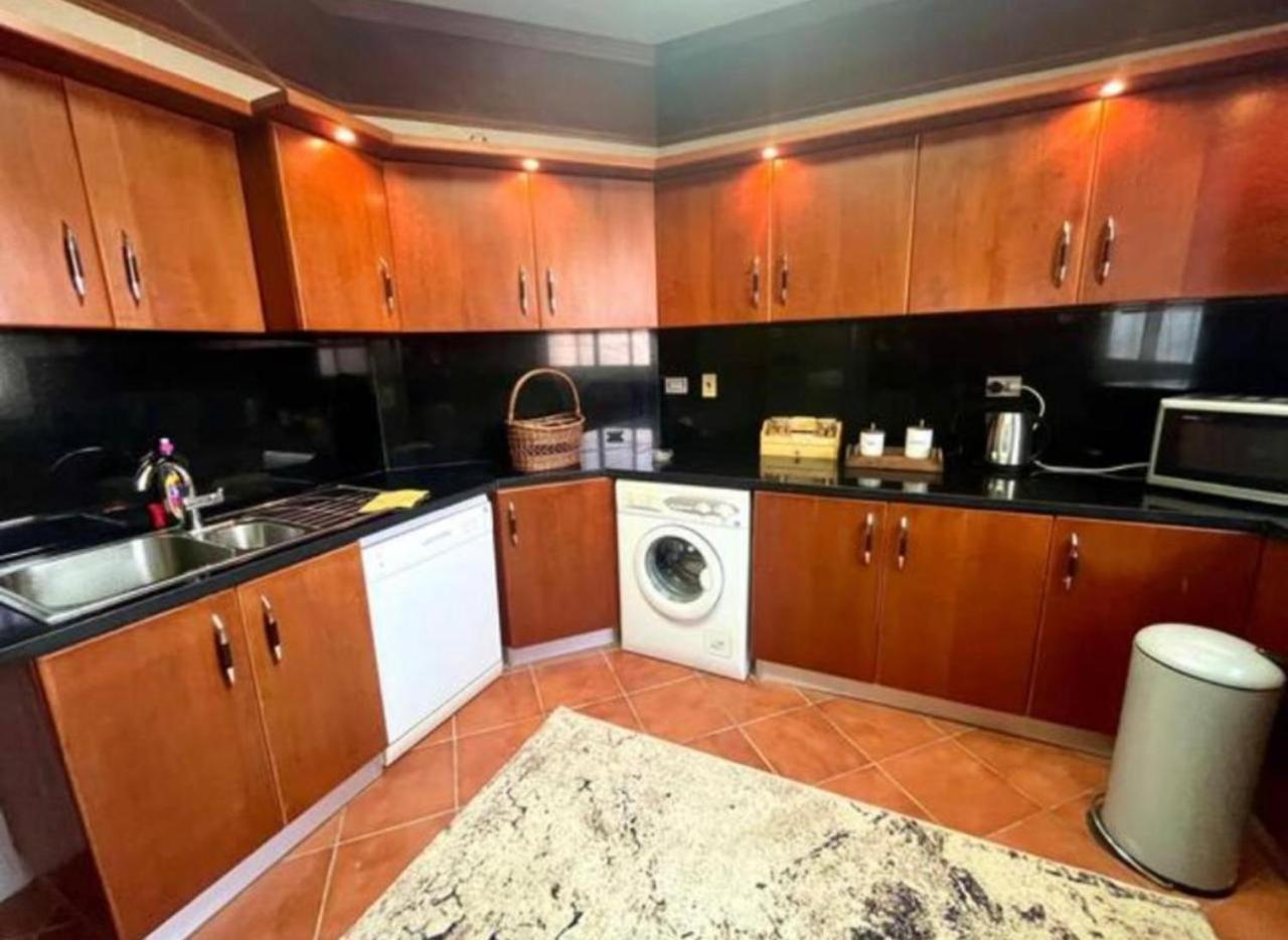 A Sea View Spacious Cheering 5 Bedroom Villa Ain Sokhna "Ain Bay" فيلا كاملة للإيجار قرية العين باي Айн-Сохна Экстерьер фото