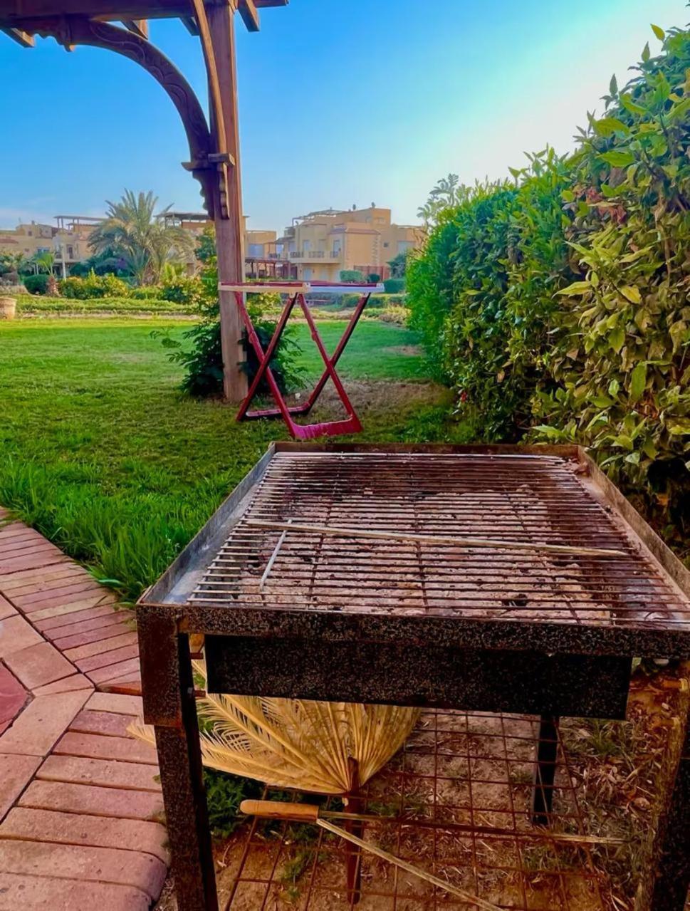 A Sea View Spacious Cheering 5 Bedroom Villa Ain Sokhna "Ain Bay" فيلا كاملة للإيجار قرية العين باي Айн-Сохна Экстерьер фото