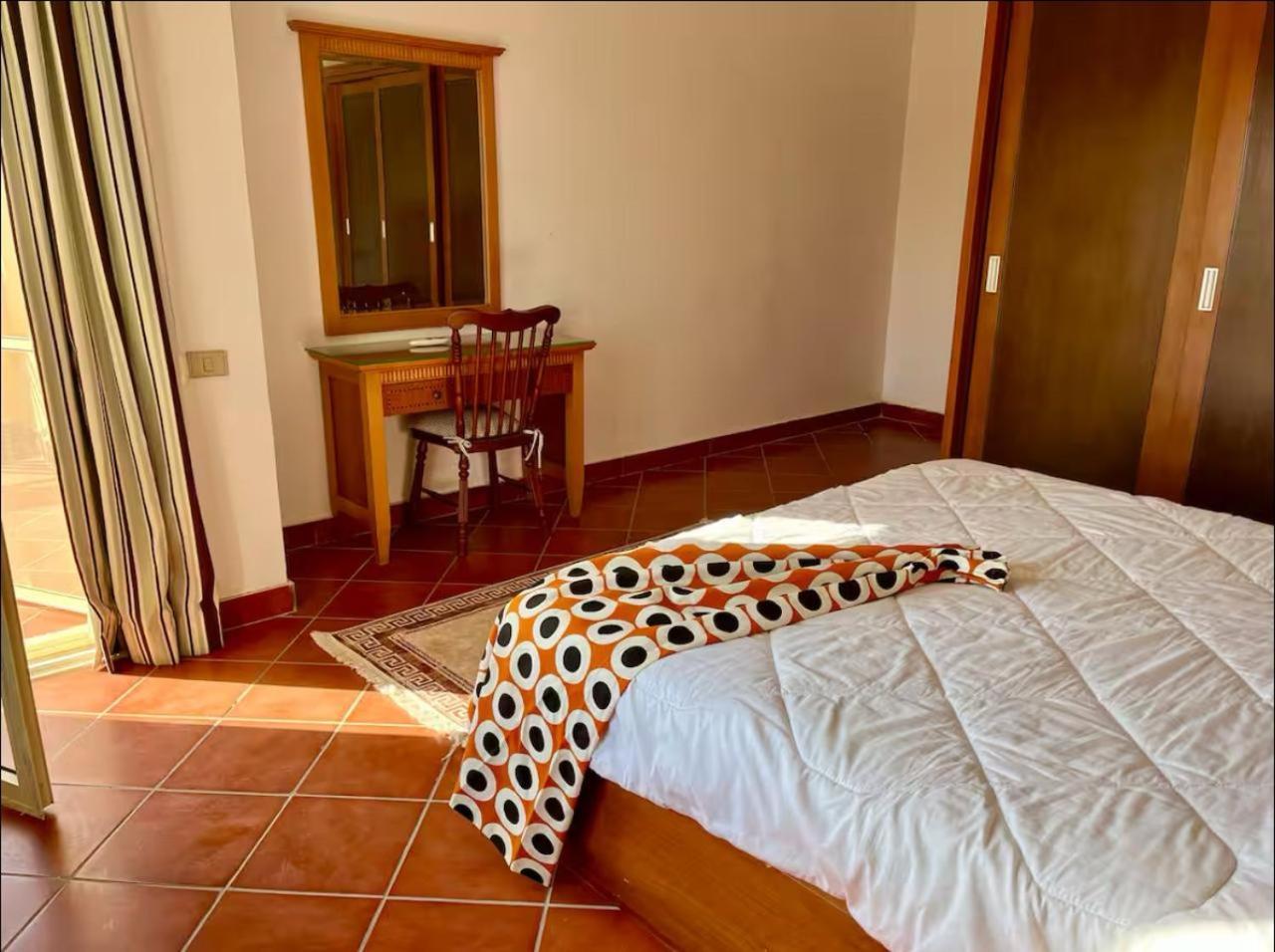 A Sea View Spacious Cheering 5 Bedroom Villa Ain Sokhna "Ain Bay" فيلا كاملة للإيجار قرية العين باي Айн-Сохна Экстерьер фото